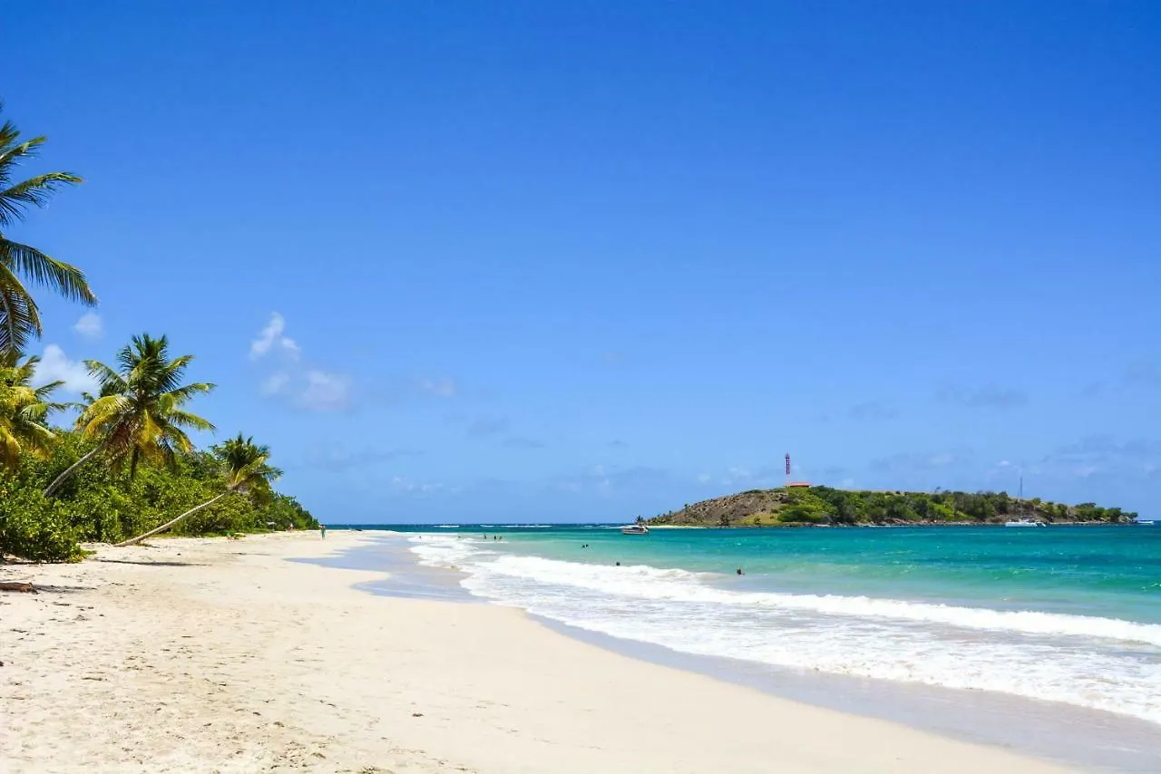 Holidays in Martinique - Ravenala Sainte-Anne 0*,  Martinique